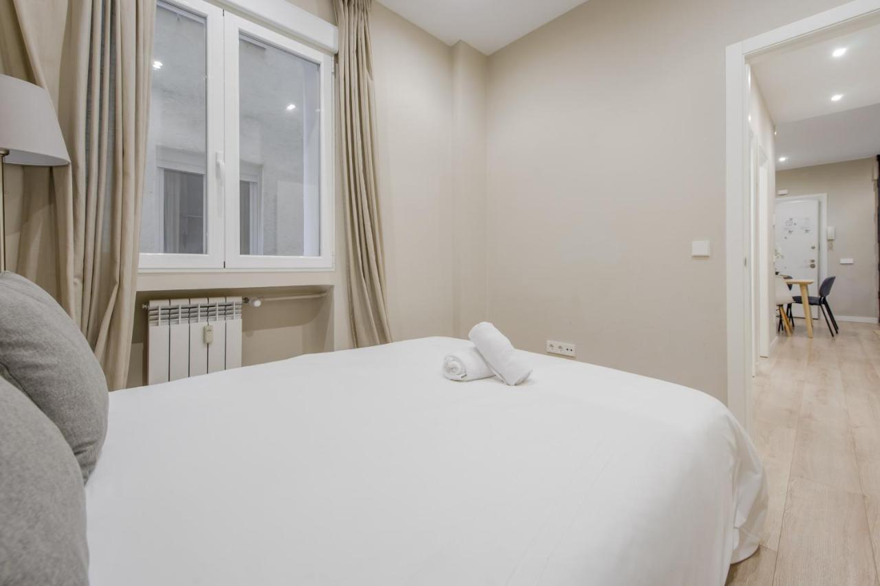 Acogedor Apt 3 Habitaciones Y Terraza En El Centro มาดริด ภายนอก รูปภาพ